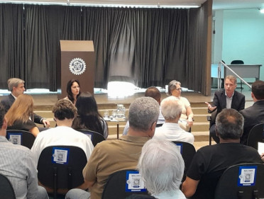 ABES-MG E SME PROMOVEM DI&Aacute;LOGO SOBRE DESESTATIZA&Ccedil;&Atilde;O E UNIVERSALIZA&Ccedil;&Atilde;O EM MG